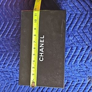 Chanel box